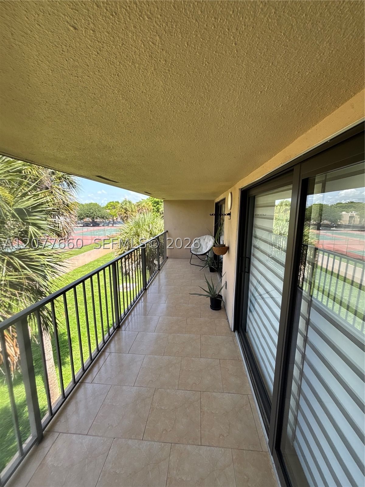 Real estate property located at 6305 Gage Pl #309A, Miami-dade, Eagle Nest Condo, Miami Lakes, FL