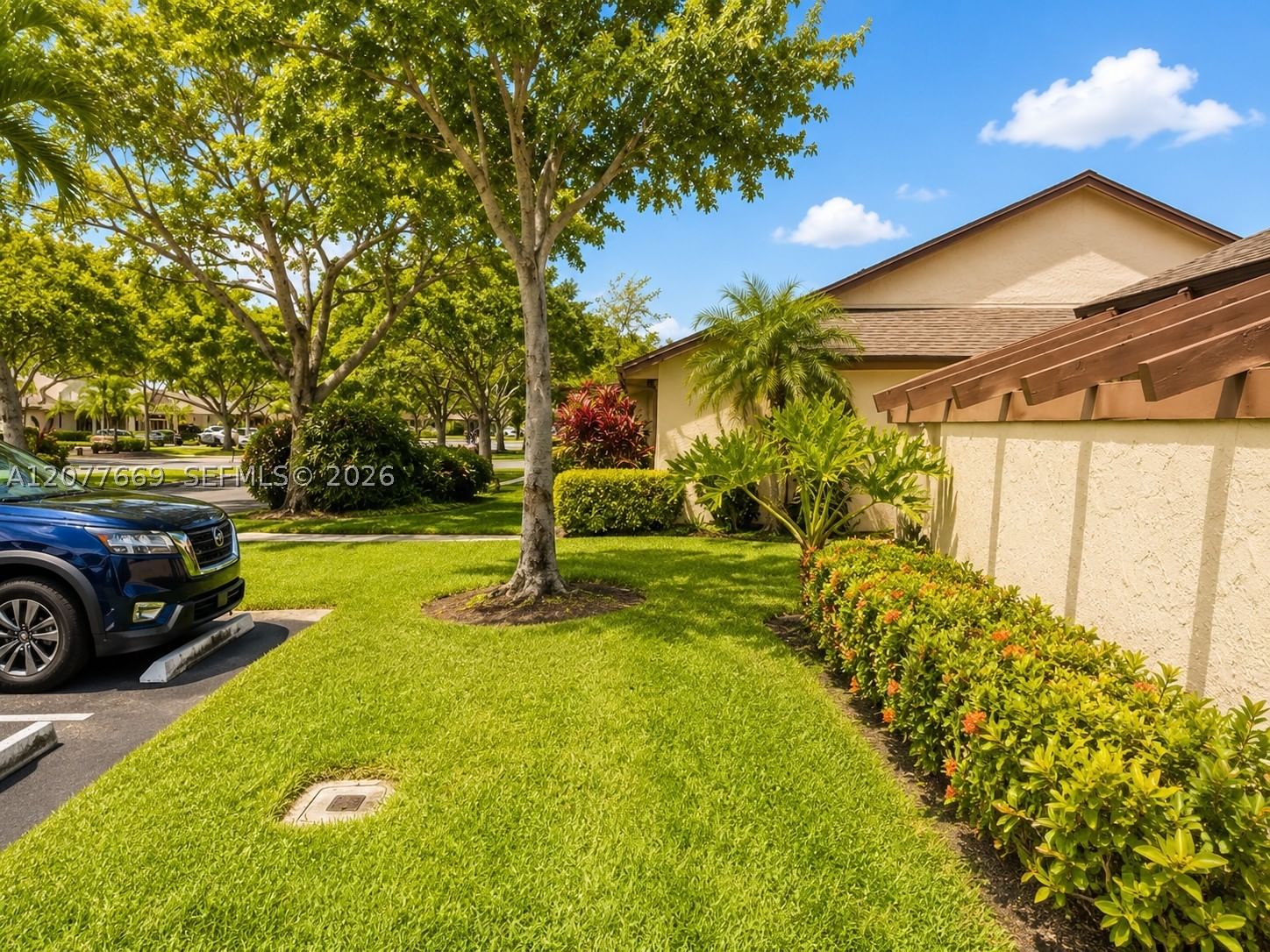 Real estate property located at 10829 30th Pl #221, Broward, North Lake Townhomes Cond, Sunrise, FL