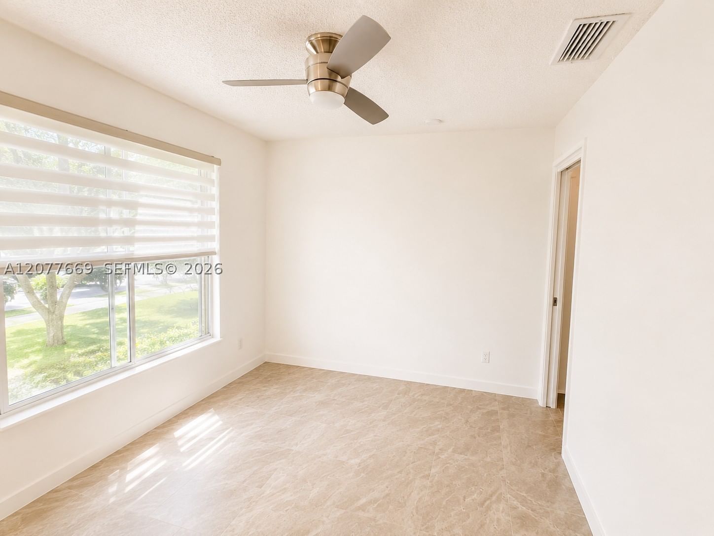 Real estate property located at 10829 30th Pl #221, Broward, North Lake Townhomes Cond, Sunrise, FL