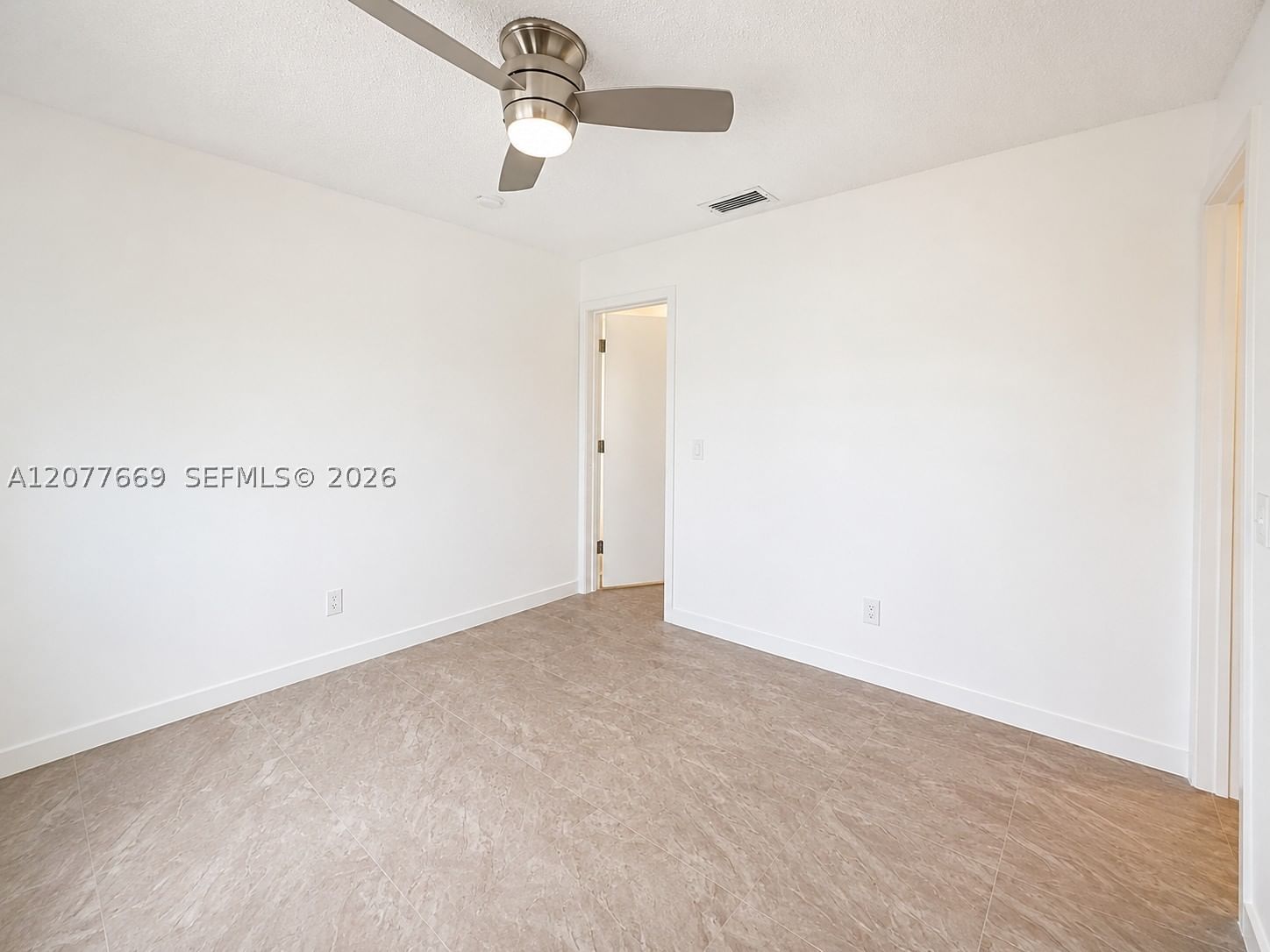 Real estate property located at 10829 30th Pl #221, Broward, North Lake Townhomes Cond, Sunrise, FL