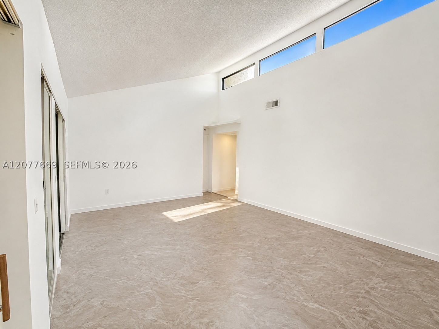 Real estate property located at 10829 30th Pl #221, Broward, North Lake Townhomes Cond, Sunrise, FL