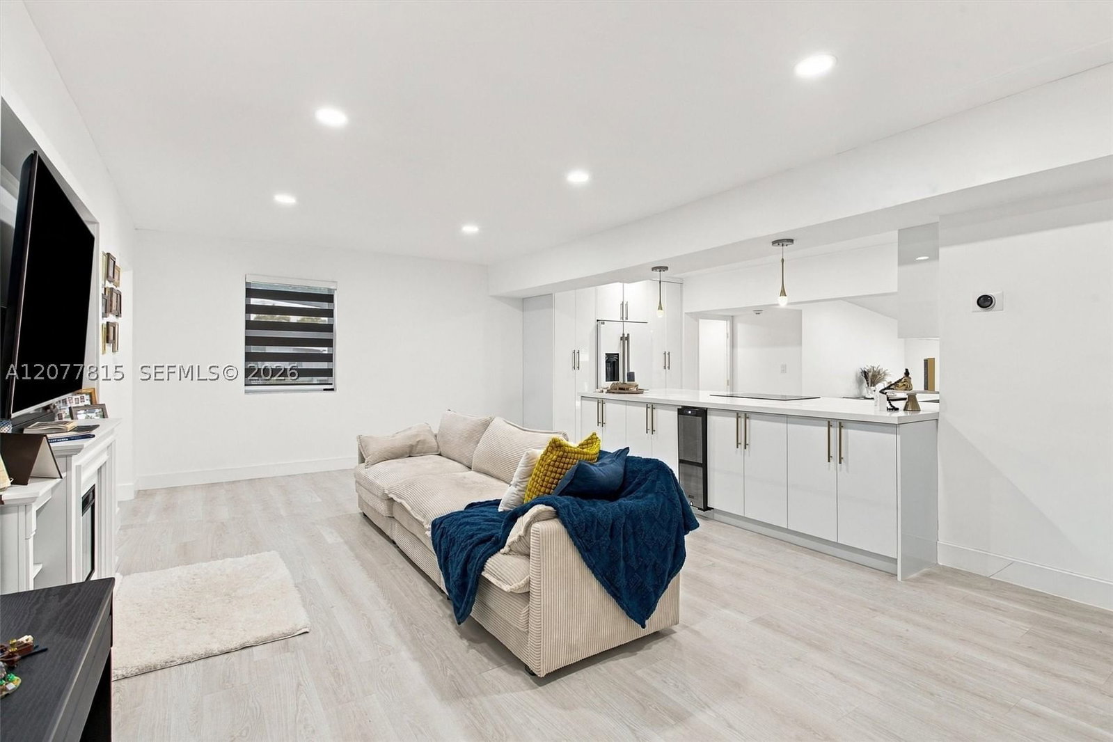 Real estate property located at 4035 108th Ave, Miami-dade, Westwood Lake 2nd Addn, Miami, FL