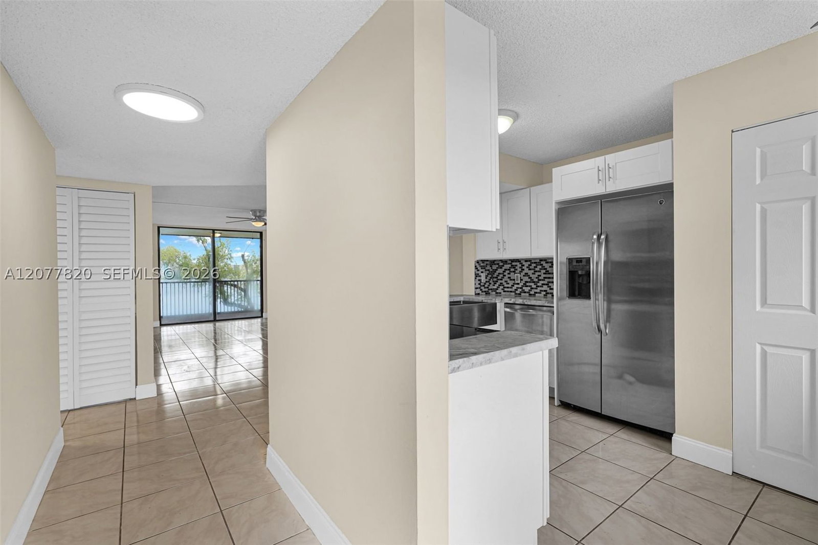 Real estate property located at 117 Lake Emerald Dr #204, Broward, Lake Emerald Condominium, Oakland Park, FL