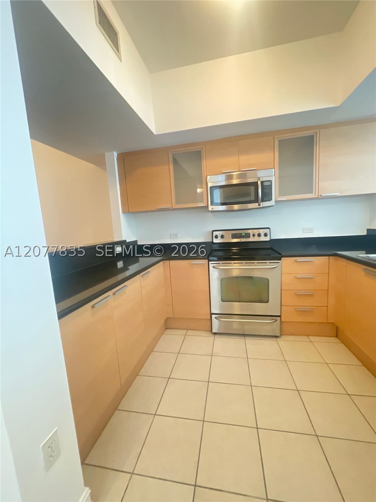 Real estate property located at 140 Dixie Hwy #1016, Broward, Hollywood Station Res Con, Hollywood, FL