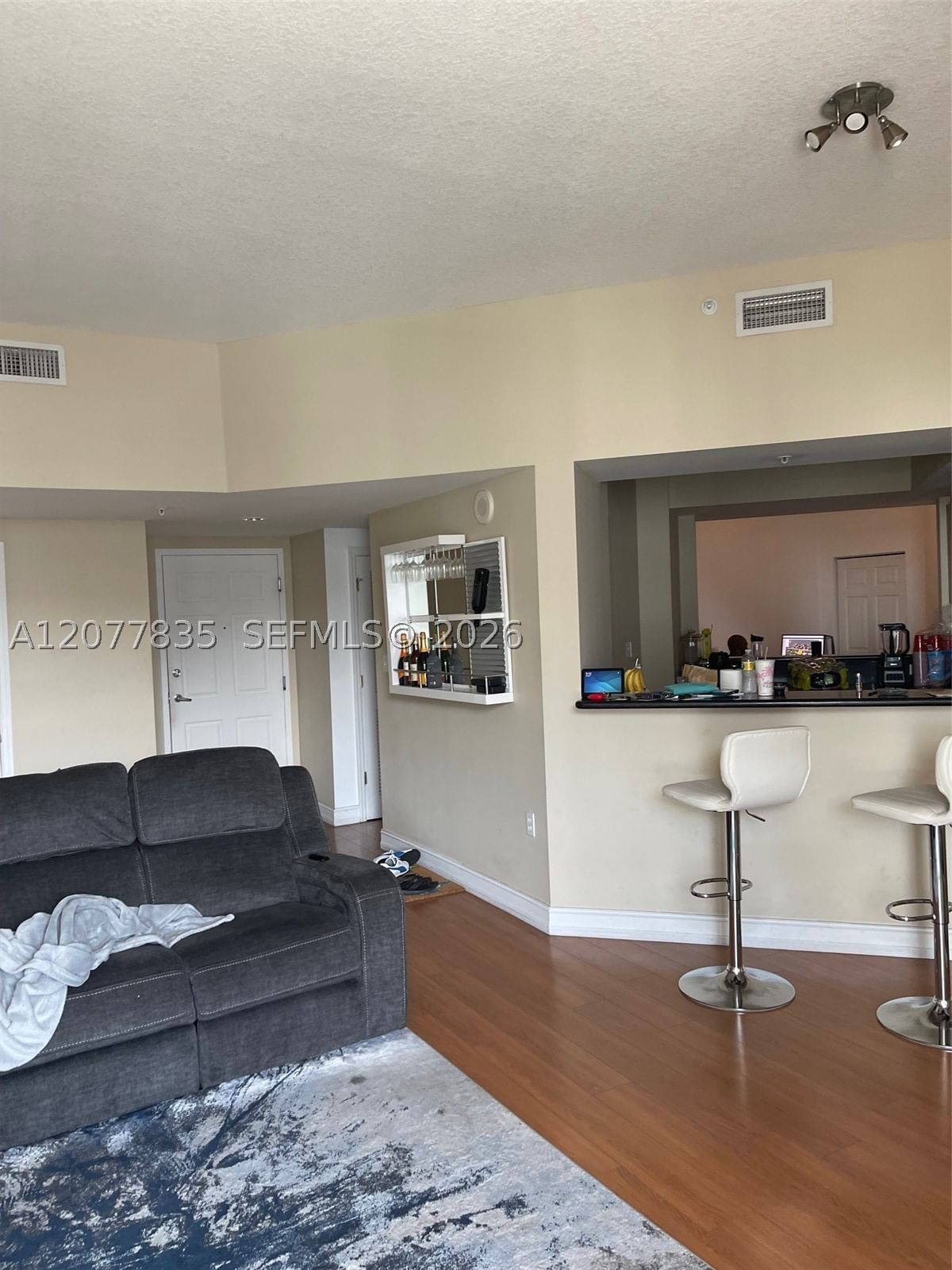 Real estate property located at 140 Dixie Hwy #1016, Broward, Hollywood Station Res Con, Hollywood, FL