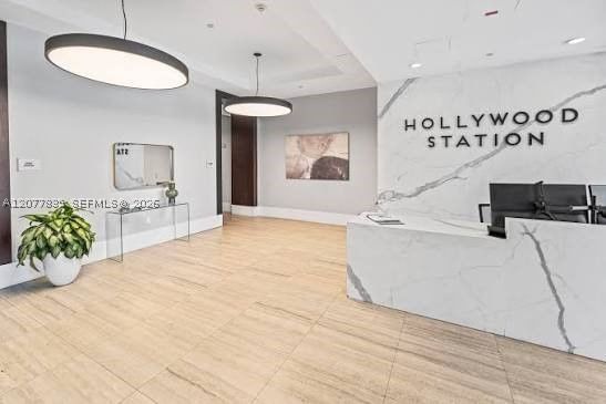 Real estate property located at 140 Dixie Hwy #1016, Broward, Hollywood Station Res Con, Hollywood, FL
