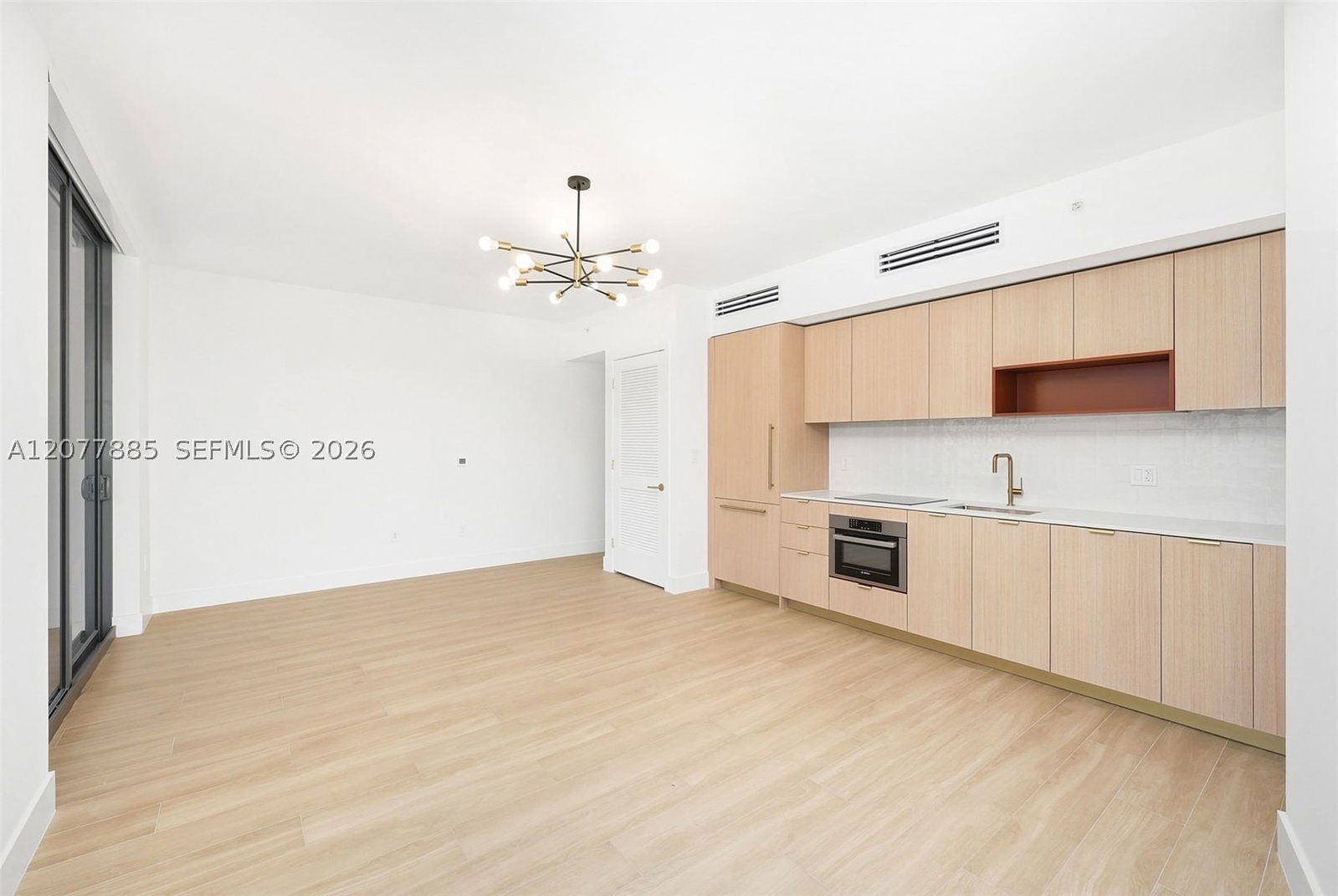Real estate property located at 90 32 #412, Miami-dade, The Standard Residences, Miami, FL