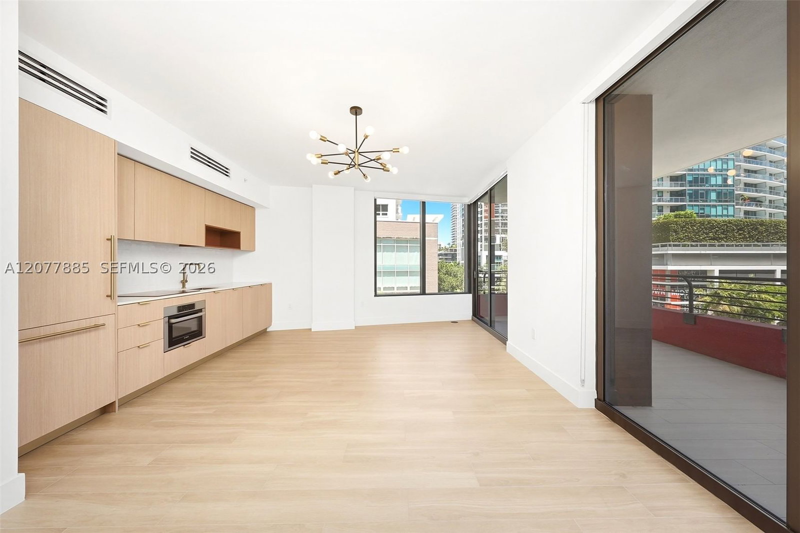 Real estate property located at 90 32 #412, Miami-dade, The Standard Residences, Miami, FL