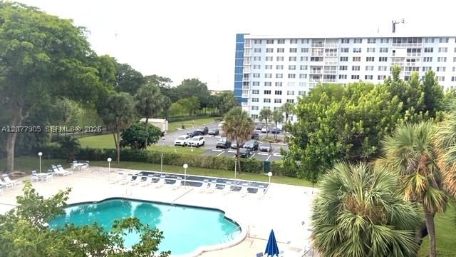 Real estate property located at 3800 Hillcrest Dr #412, Broward, Hillcrest East No 25 Cond, Hollywood, FL