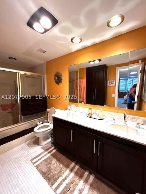 Real estate property located at 3800 Hillcrest Dr #412, Broward, Hillcrest East No 25 Cond, Hollywood, FL