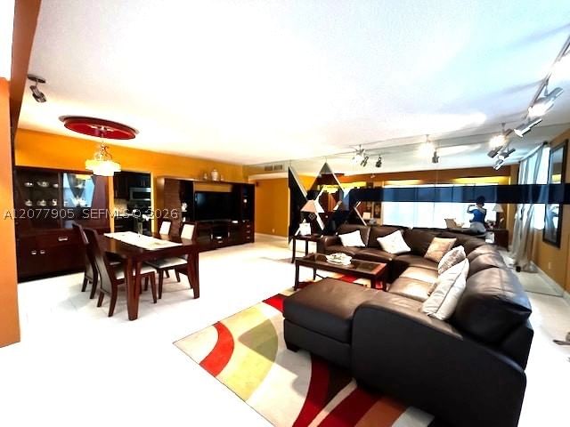 Real estate property located at 3800 Hillcrest Dr #412, Broward, Hillcrest East No 25 Cond, Hollywood, FL
