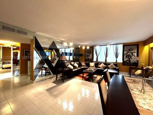 Real estate property located at 3800 Hillcrest Dr #412, Broward, Hillcrest East No 25 Cond, Hollywood, FL