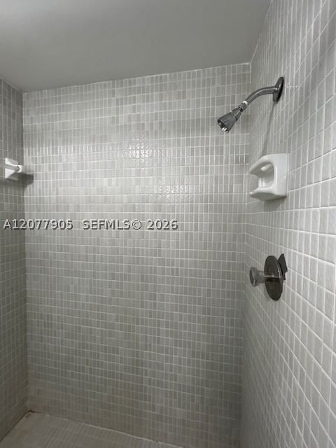 Real estate property located at 3800 Hillcrest Dr #412, Broward, Hillcrest East No 25 Cond, Hollywood, FL