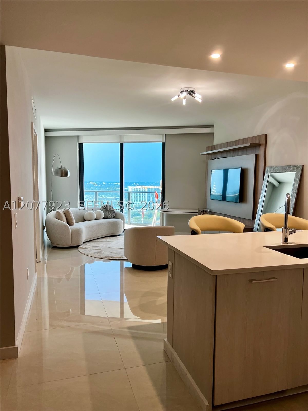 Real estate property located at 501 31st St #1910, Miami-dade, Paraiso Bayviews Condo, Miami, FL