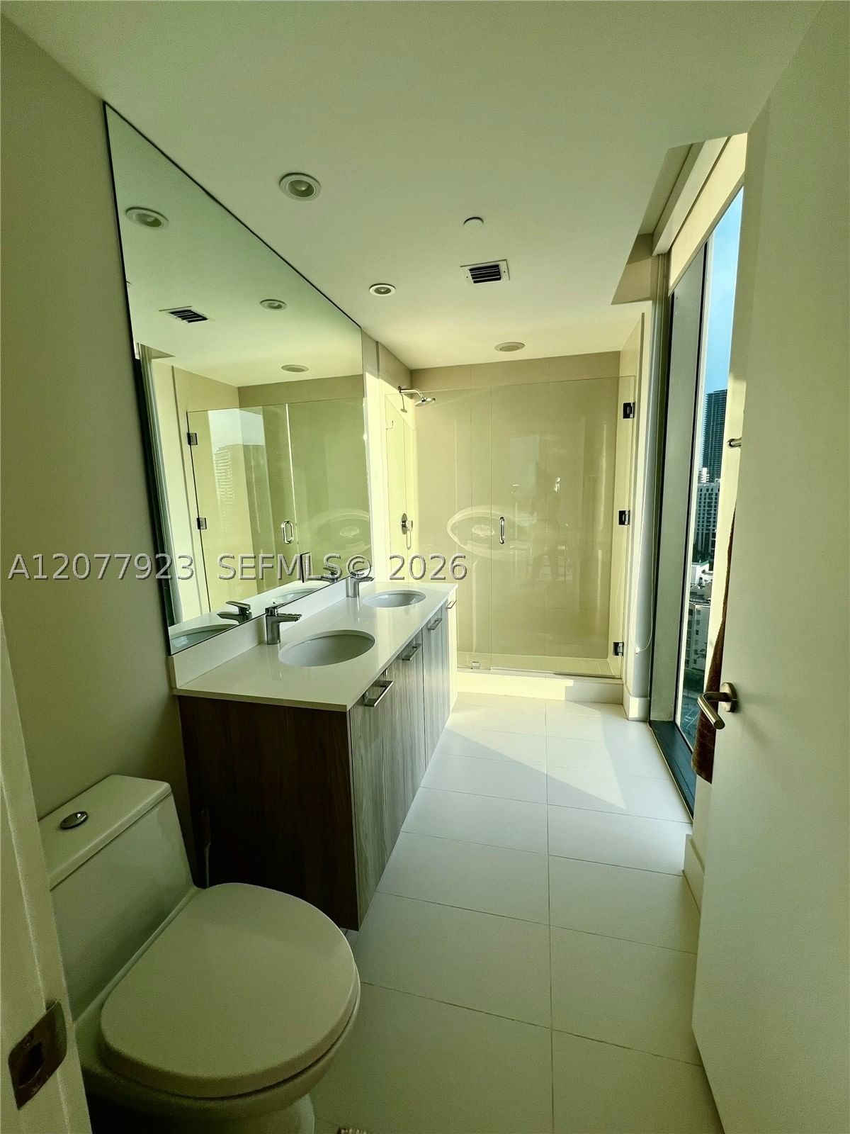 Real estate property located at 501 31st St #1910, Miami-dade, Paraiso Bayviews Condo, Miami, FL