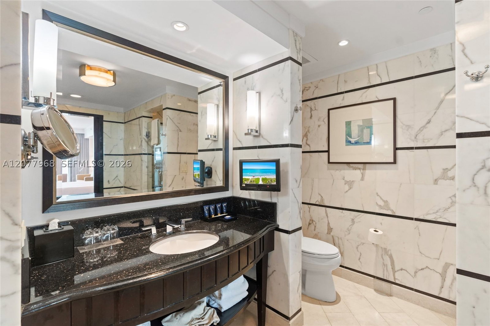 Real estate property located at 4391 Collins Ave #803, Miami-dade, Fontainebleau Iii, Miami Beach, FL