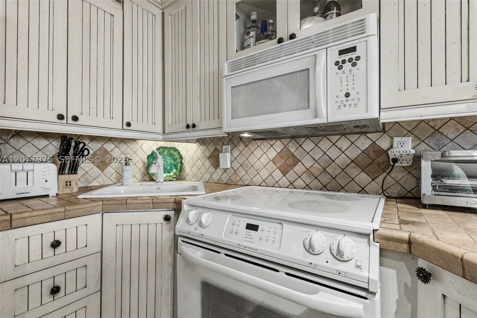 Real estate property located at 1801 Surf Rd #2G, Broward, Foxglove Co-op, Hollywood, FL