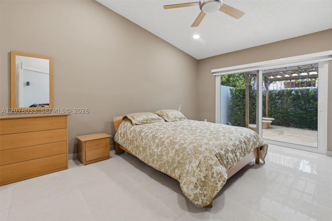 Real estate property located at 10887 152nd Pl, Miami-dade, Jasmine At The Hammocks 1, Miami, FL