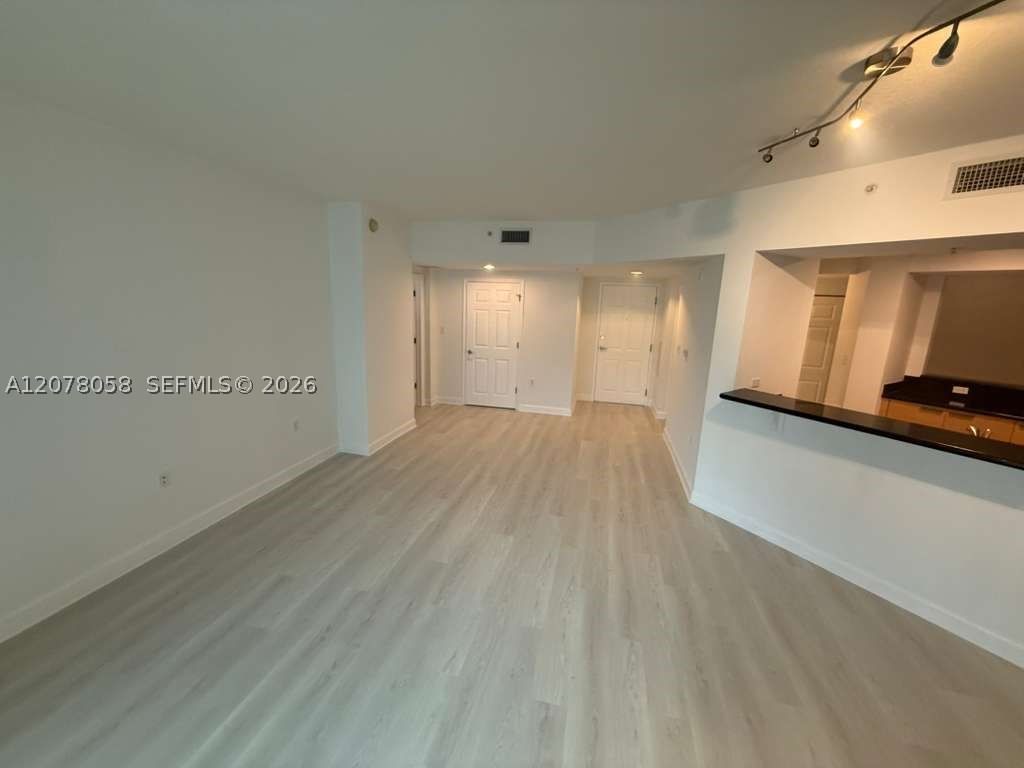 Real estate property located at 140 Dixie Hwy #816, Broward, Hollywood Station Res Con, Hollywood, FL