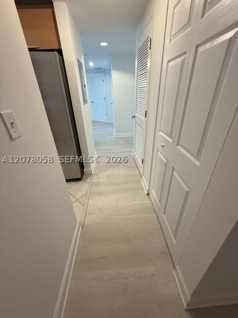 Real estate property located at 140 Dixie Hwy #816, Broward, Hollywood Station Res Con, Hollywood, FL