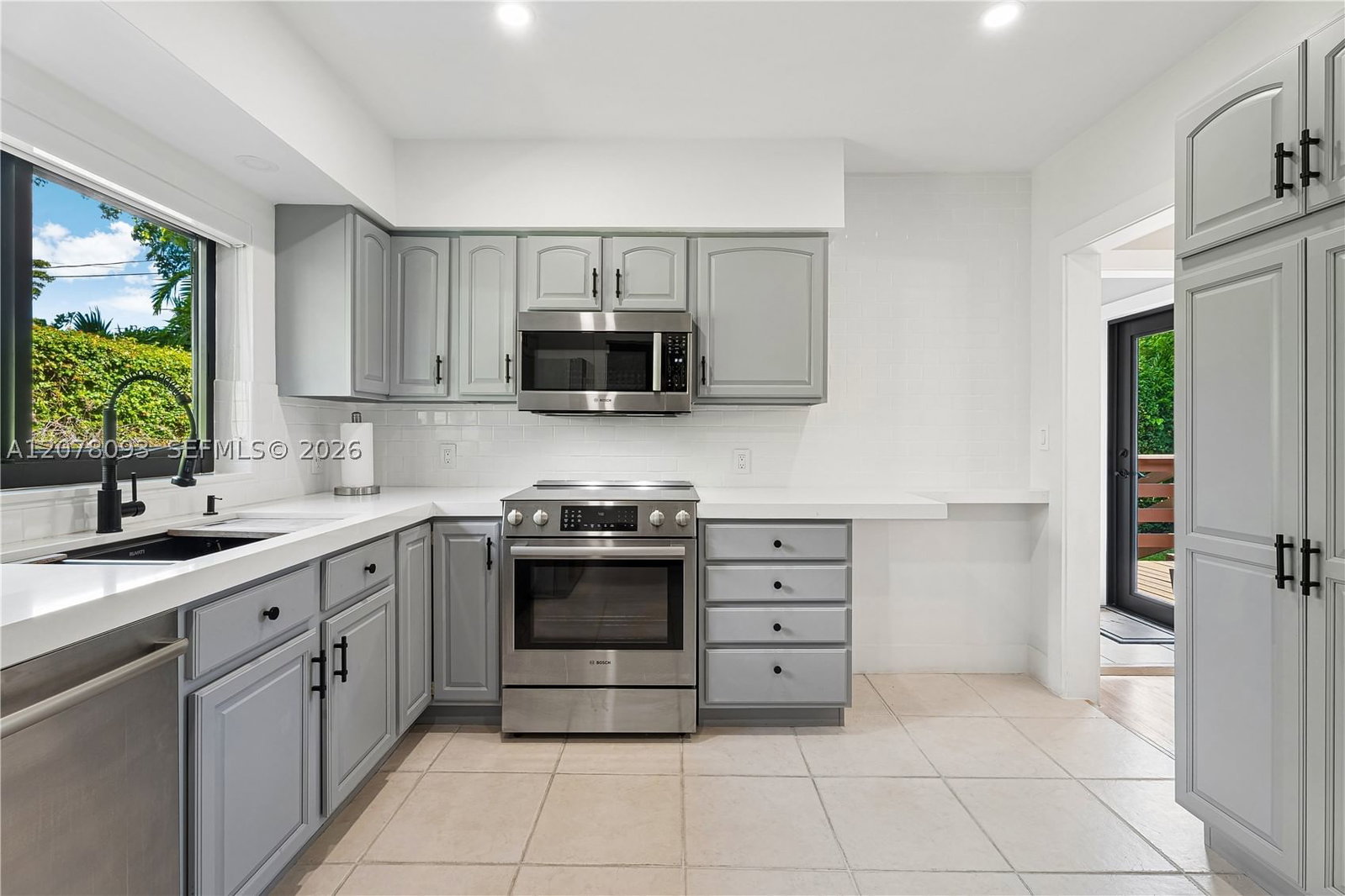 Real estate property located at 1541 Consolata Ave, Miami-dade, Coral Gables Riv Sec 6, Coral Gables, FL