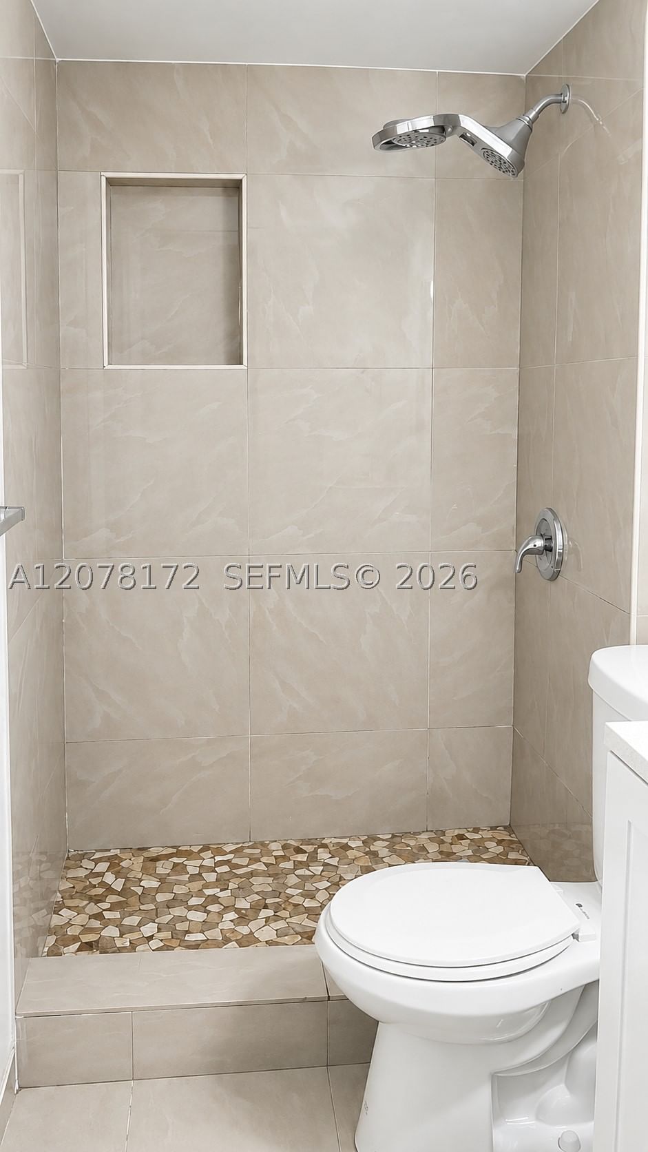 Real estate property located at 488 165th St Rd B-112, Miami-dade, Montecarlo Condo, Miami, FL