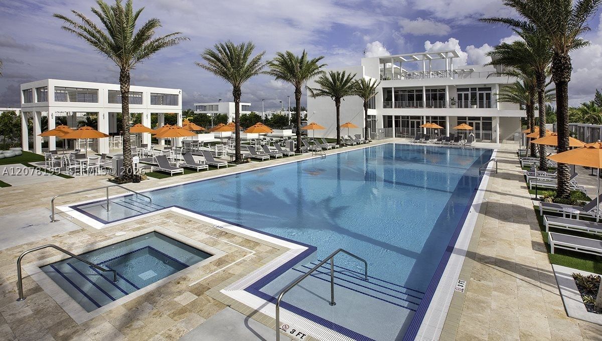 Real estate property located at 6421 102nd Path #101, Miami-dade, Landmark At Doral Condo N, Doral, FL