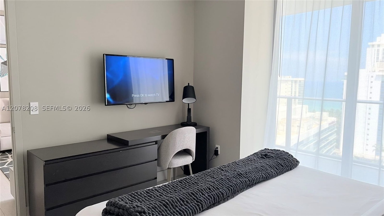 Real estate property located at 4010 Ocean Dr R1103, Broward, 4010 South Ocean Condo, Hollywood, FL