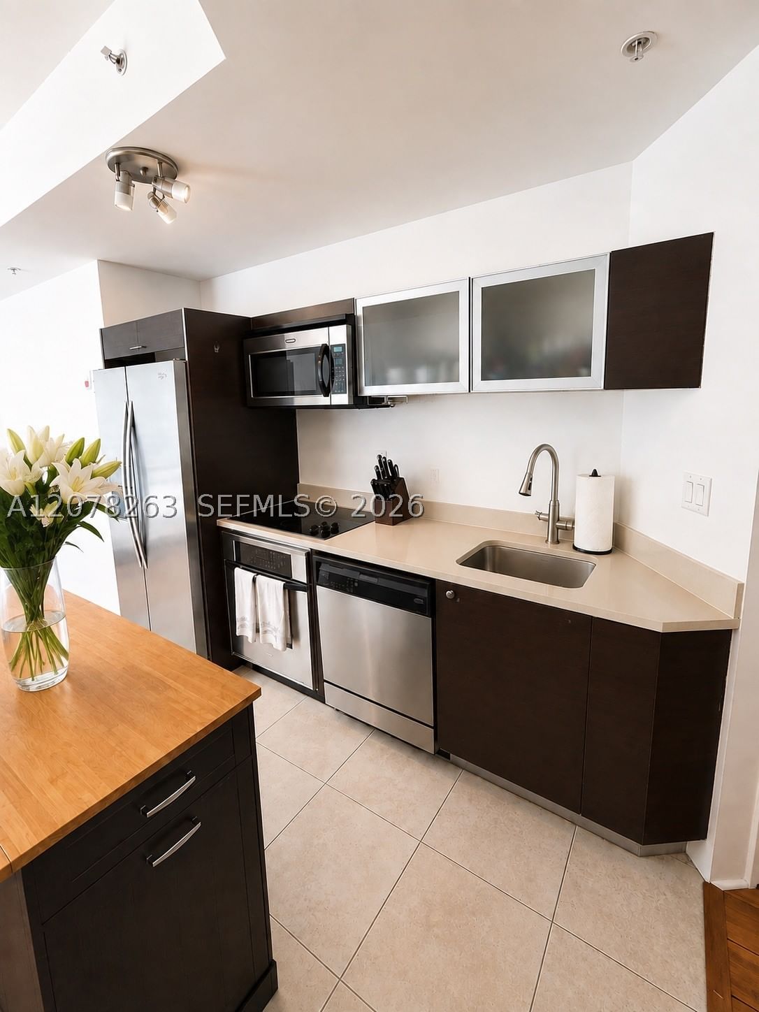 Real estate property located at 1900 Bayshore Dr #3005, Miami-dade, Quantum On The Bay Condo, Miami, FL
