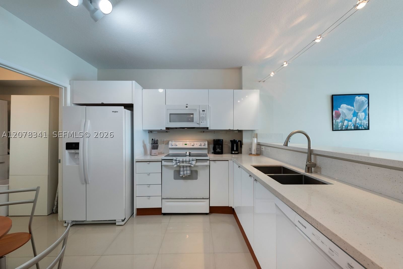 Real estate property located at 18100 Bay Rd #1009, Miami-dade, Marina Bay Club Condo Hot, Sunny Isles Beach, FL