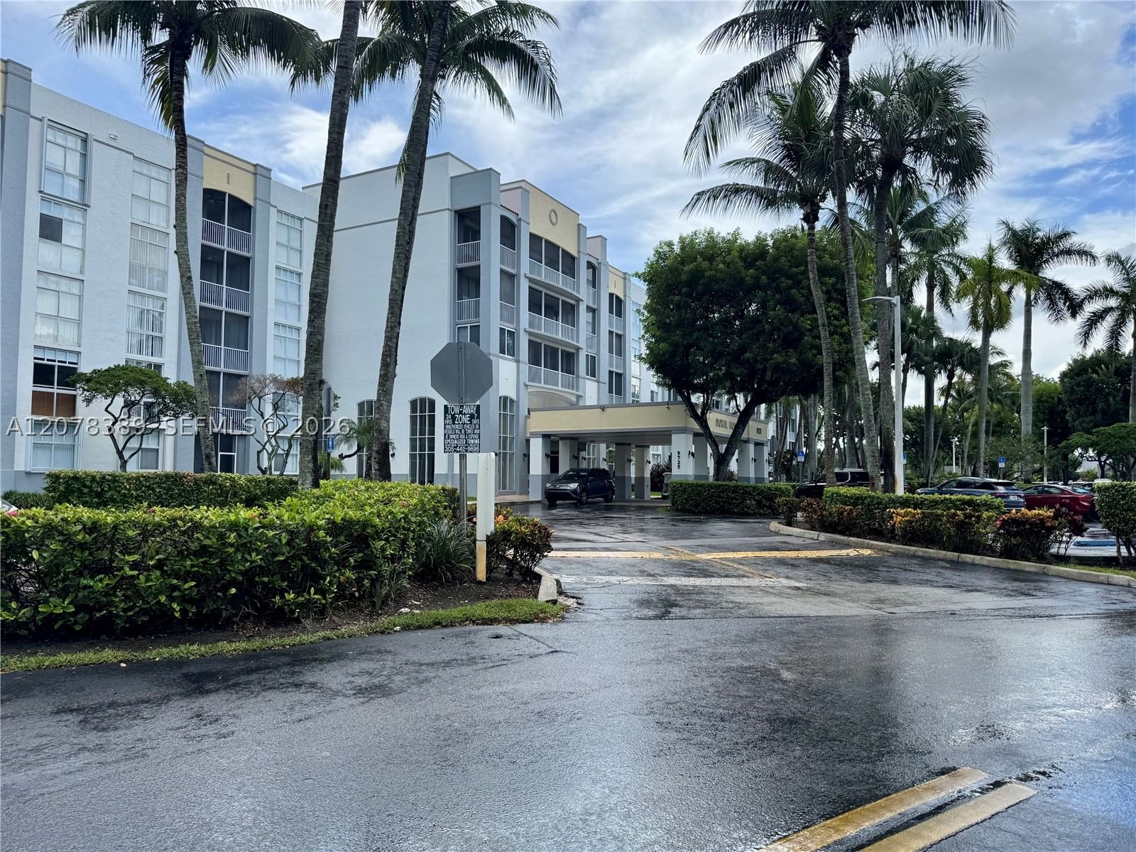 Real estate property located at 9725 52nd St #109, Miami-dade, Doral House Condo No 3, Doral, FL
