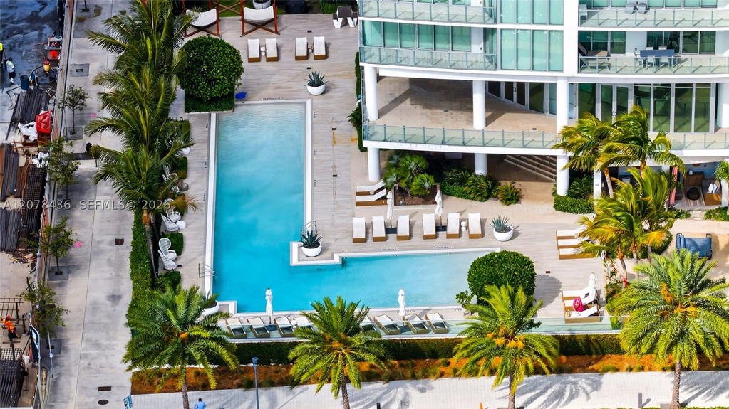 Real estate property located at 2900 7th Ave #2209, Miami-dade, Biscayne Beach Condo, Miami, FL