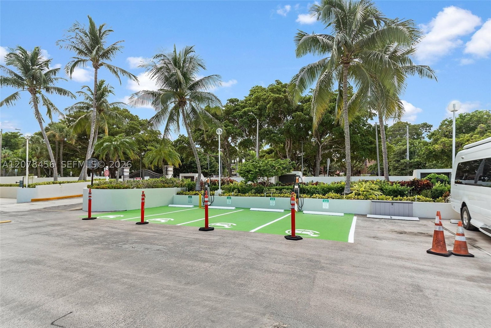 Real estate property located at 1925 Brickell Ave #1501D, Miami-dade, Brickell Place Phase Ii C, Miami, FL