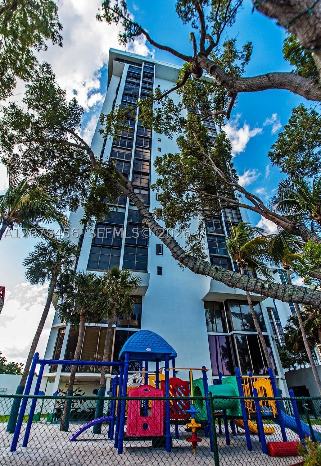 Real estate property located at 1925 Brickell Ave #1501D, Miami-dade, Brickell Place Phase Ii C, Miami, FL