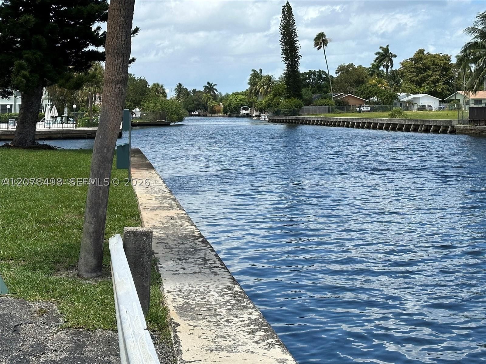 Real estate property located at 2741 Taft St #212, Broward, Watergate Condominium No, Hollywood, FL
