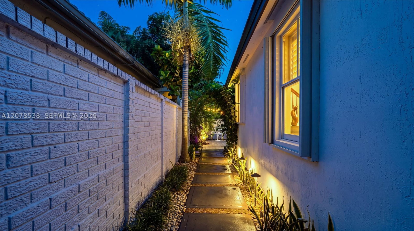 Real estate property located at 14918 10th St, Miami-dade, Grand Lakes Phase Ii, Miami, FL
