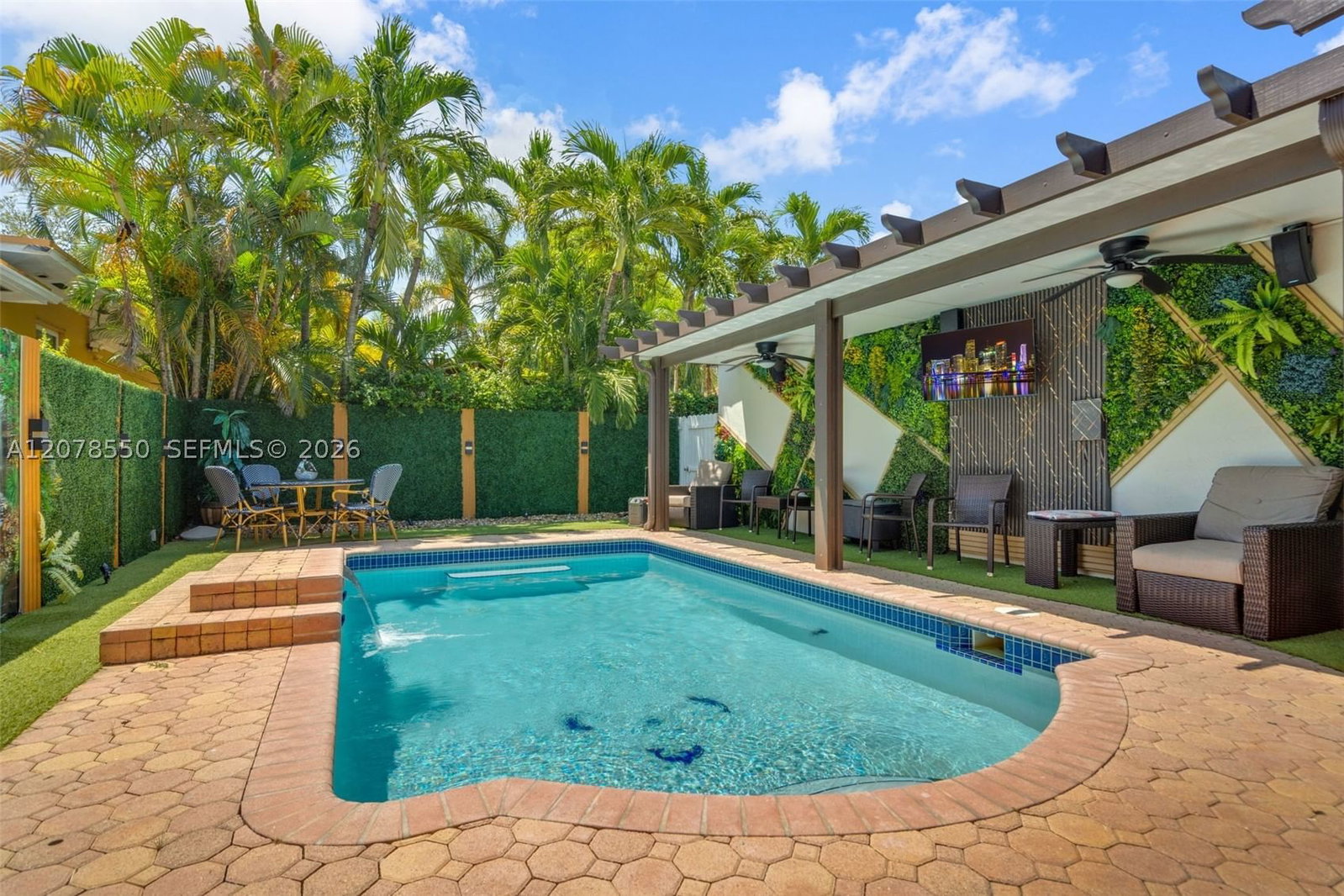Real estate property located at 1327 72nd Ave, Miami-dade, Sugar Tree Grove Sub, Miami, FL