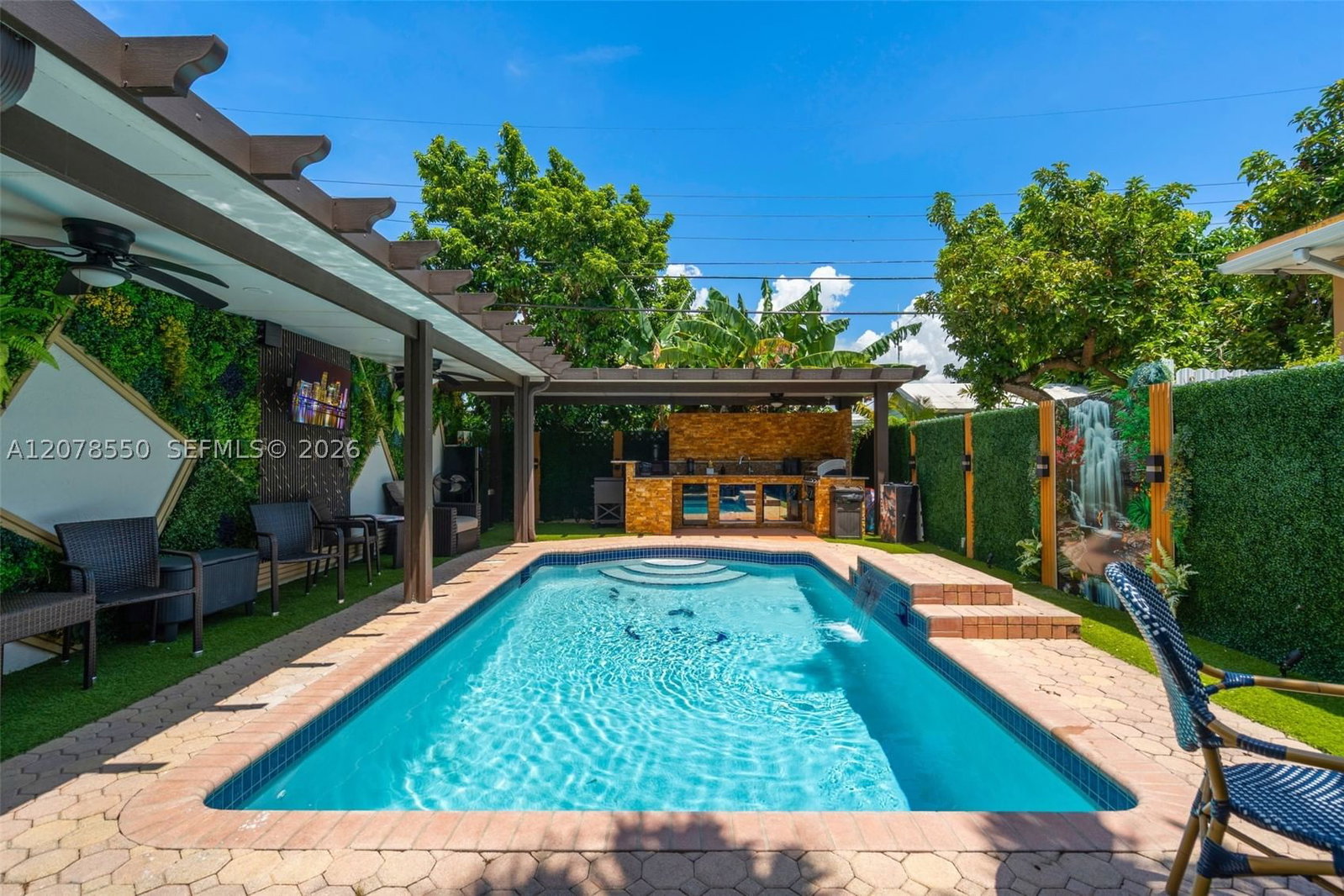 Real estate property located at 1327 72nd Ave, Miami-dade, Sugar Tree Grove Sub, Miami, FL