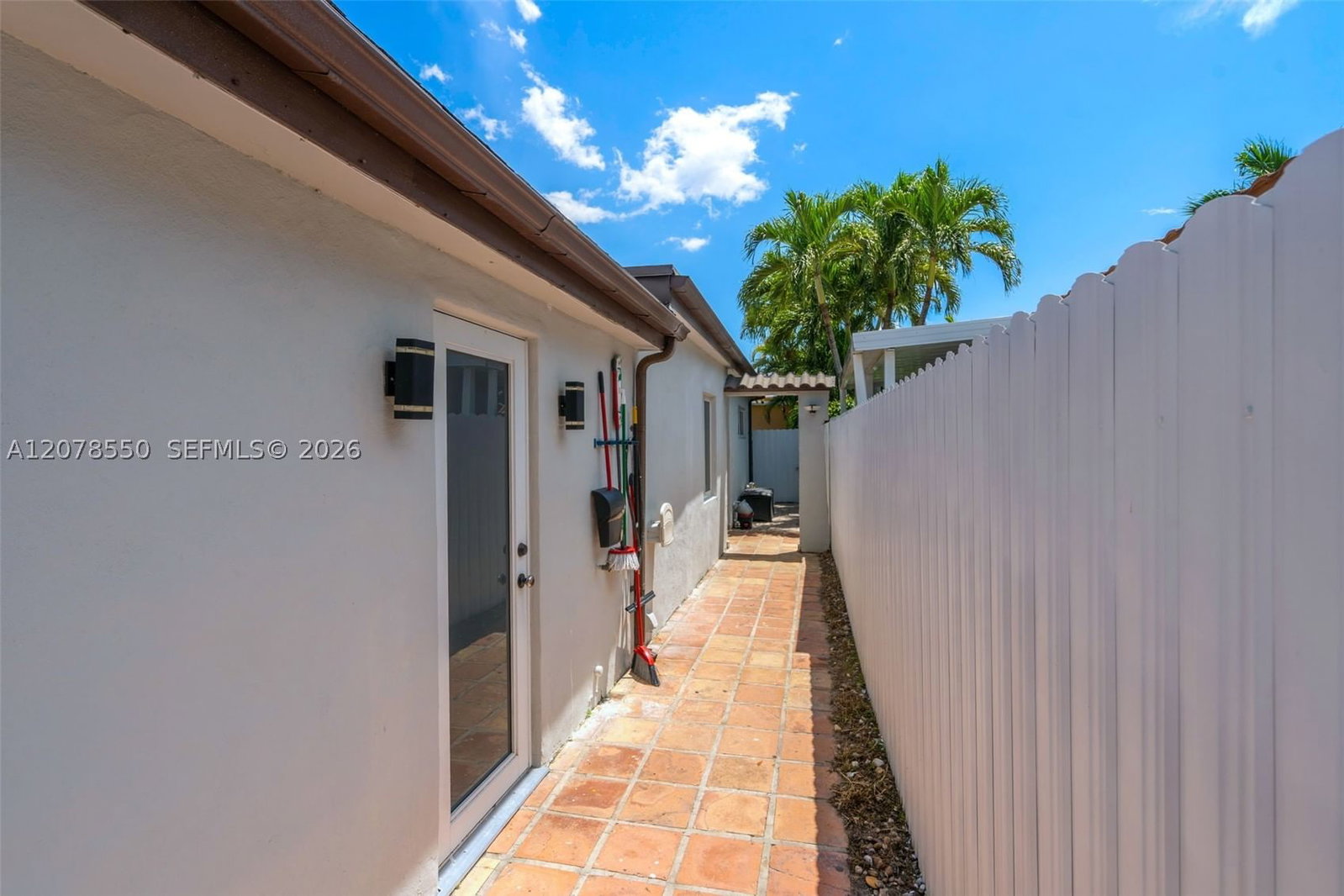 Real estate property located at 1327 72nd Ave, Miami-dade, Sugar Tree Grove Sub, Miami, FL