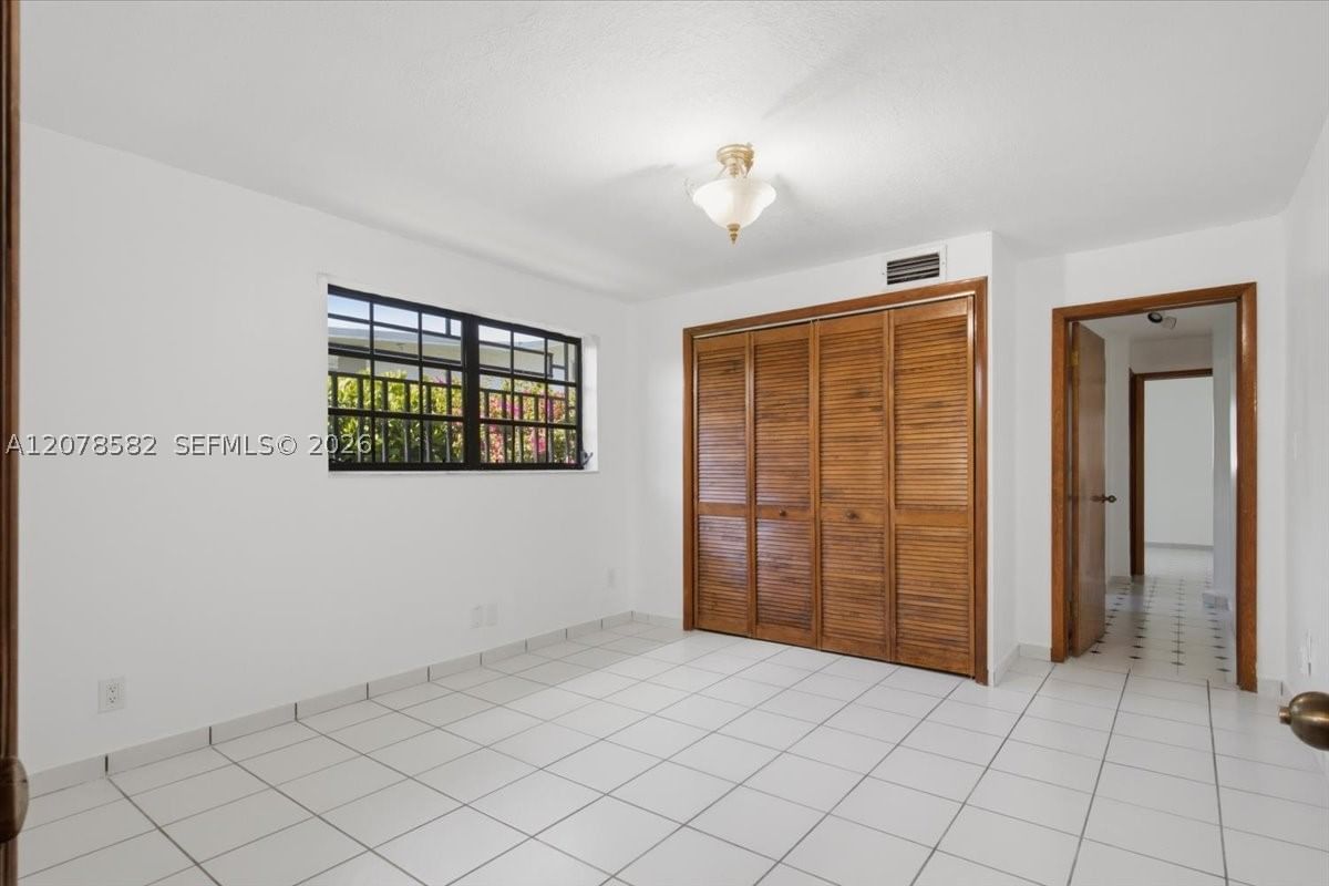 Real estate property located at 3625 122nd Pl, Miami-dade, Southern Ests 3rd Addn, Miami, FL