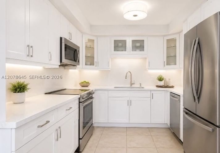 Real estate property located at 3800 Ocean Dr #605, Broward, Hallmark Of Hollywood Con, Hollywood, FL