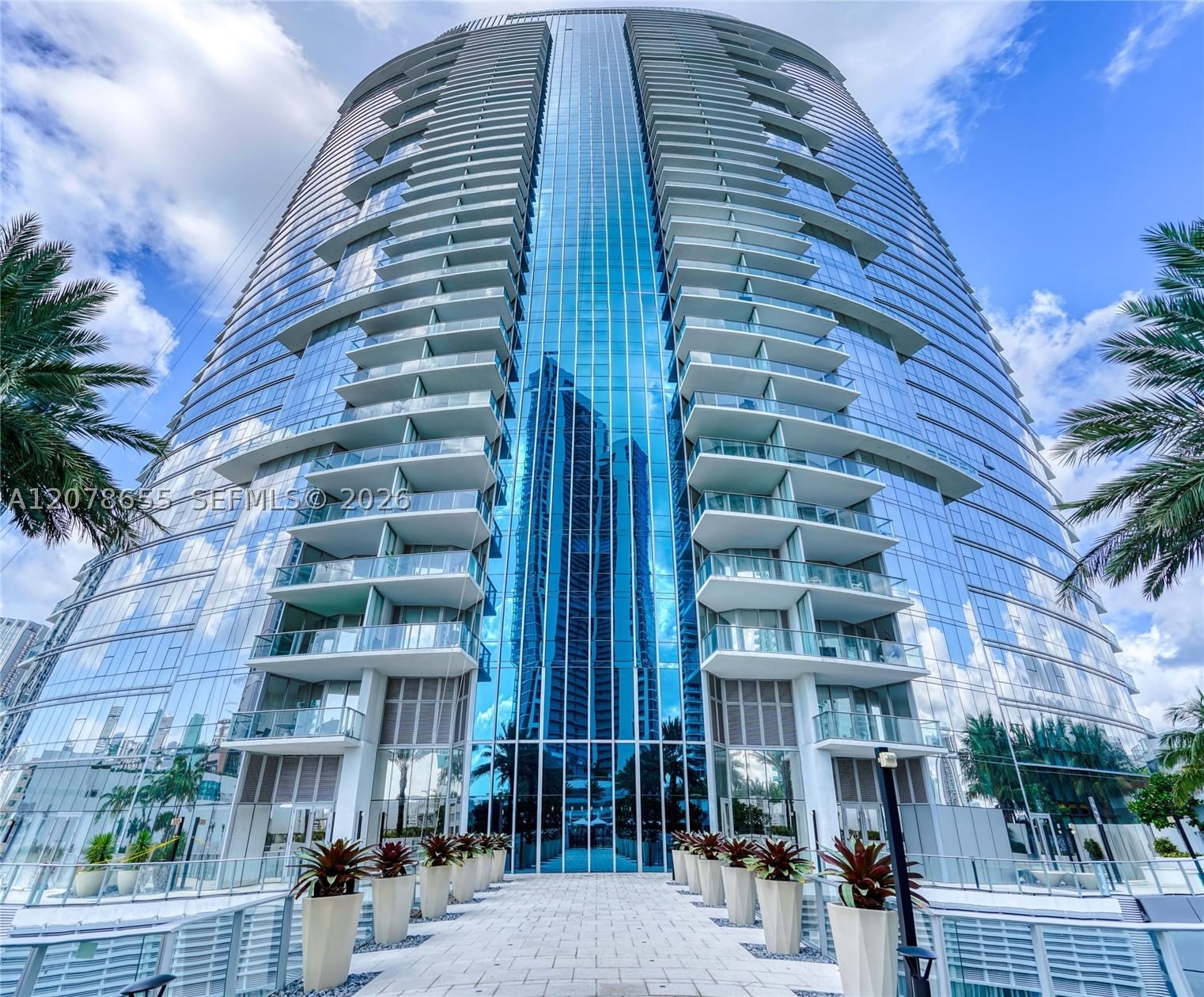 Real estate property located at 851 1st Ave #3202, Miami-dade, Paramount Miami World, Miami, FL