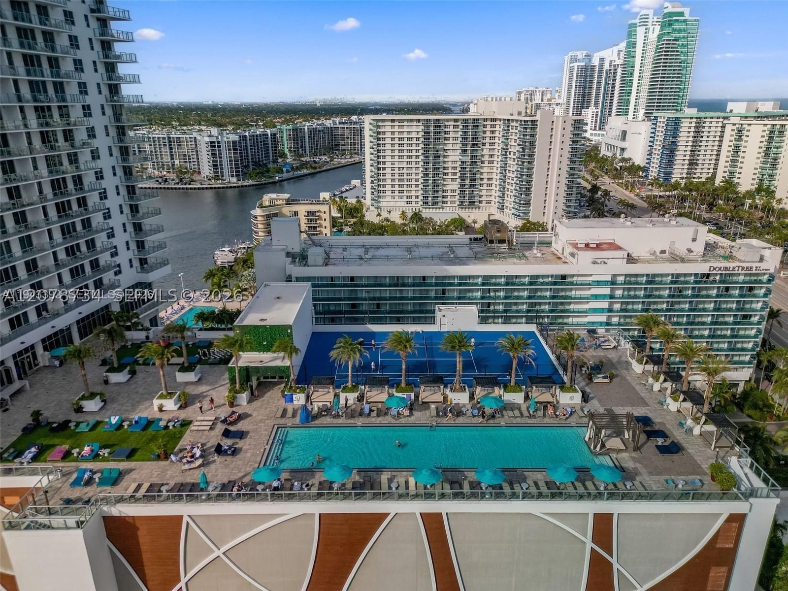 Real estate property located at 4010 Ocean Dr R2507, Broward, 4010 South Ocean Condo, Hollywood, FL