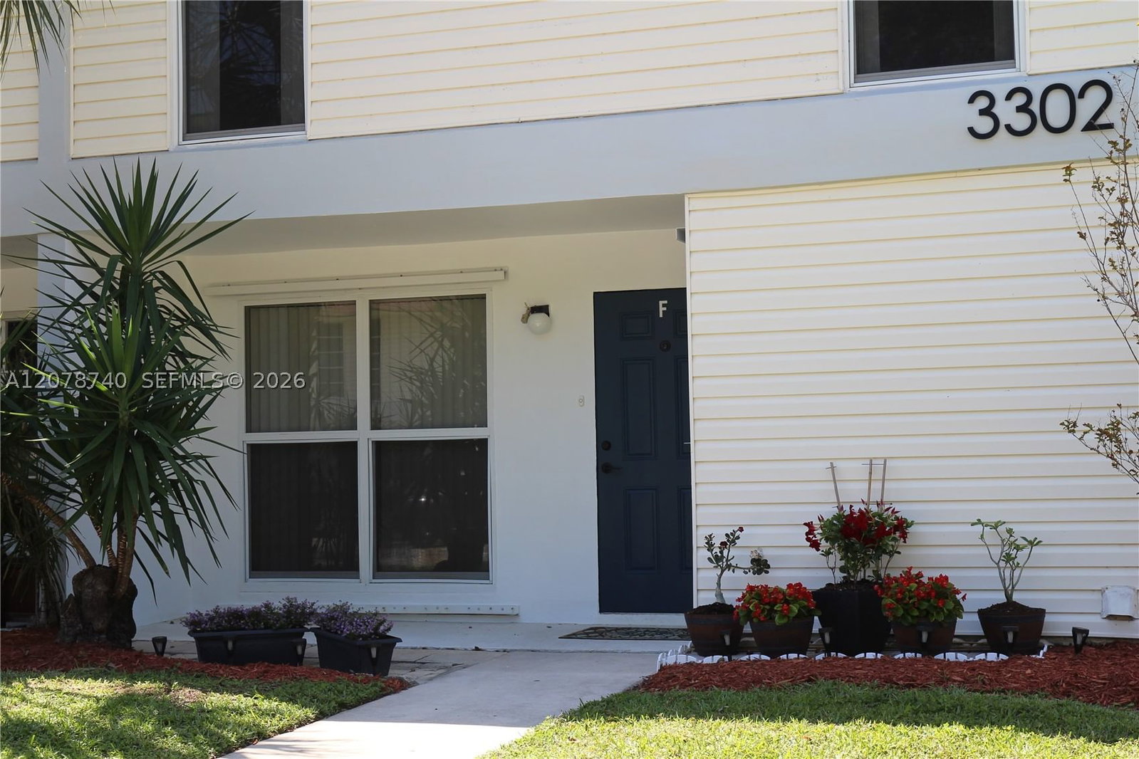 Real estate property located at 3302 Farragut St #5f, Broward, Hollywood Gardens Condomi, Hollywood, FL