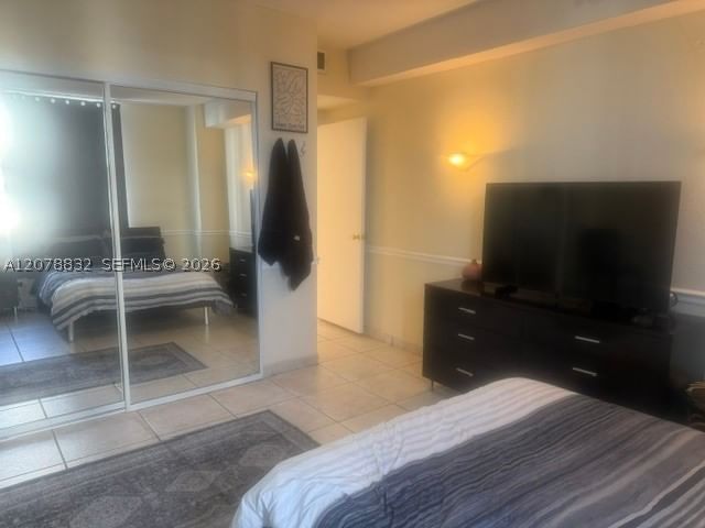 Real estate property located at 5601 Collins Ave #415, Miami-dade, The Pavilion Condo, Miami Beach, FL