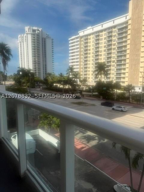 Real estate property located at 5601 Collins Ave #415, Miami-dade, The Pavilion Condo, Miami Beach, FL