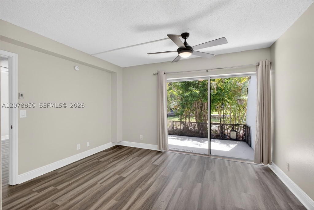 Real estate property located at 725 Hummingbird Way #109, Palm Beach, Lori-lynn Condo, North Palm Beach, FL