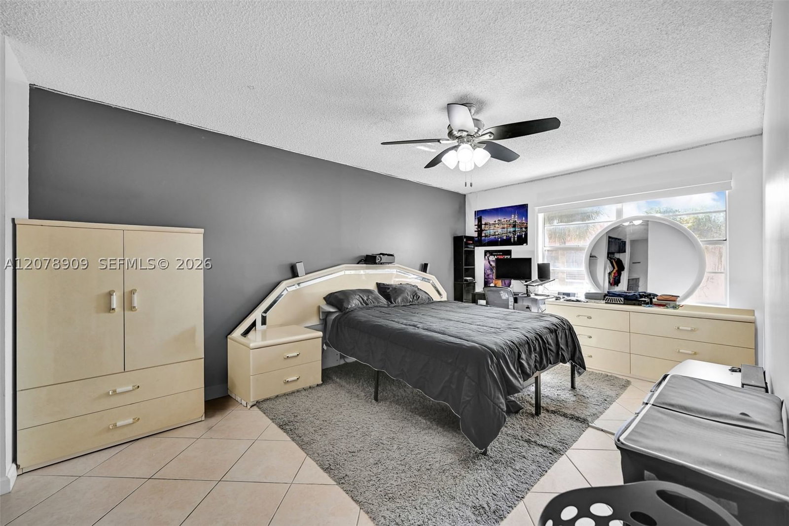 Real estate property located at 7610 Stirling Rd #206F, Broward, Countryside Condo, Davie, FL
