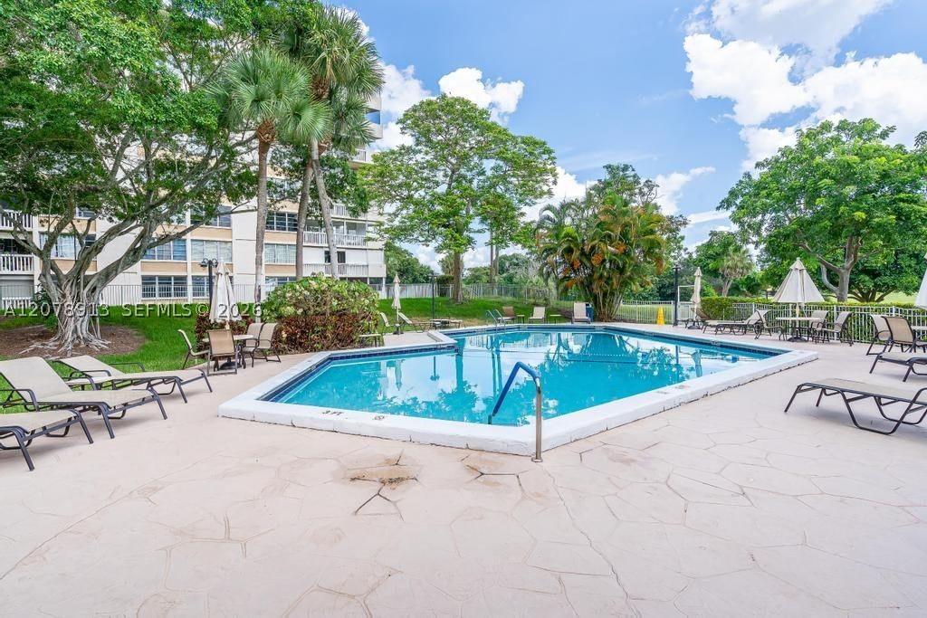 Real estate property located at 6901 Environ Blvd #7F, Broward, Environ I Condo 9, Lauderhill, FL