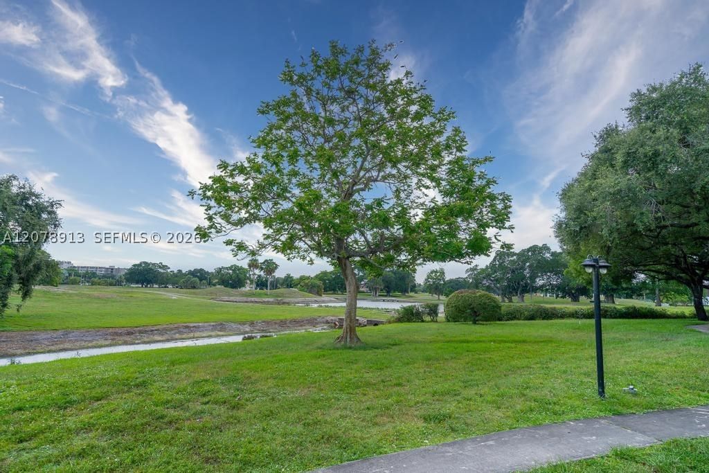 Real estate property located at 6901 Environ Blvd #7F, Broward, Environ I Condo 9, Lauderhill, FL